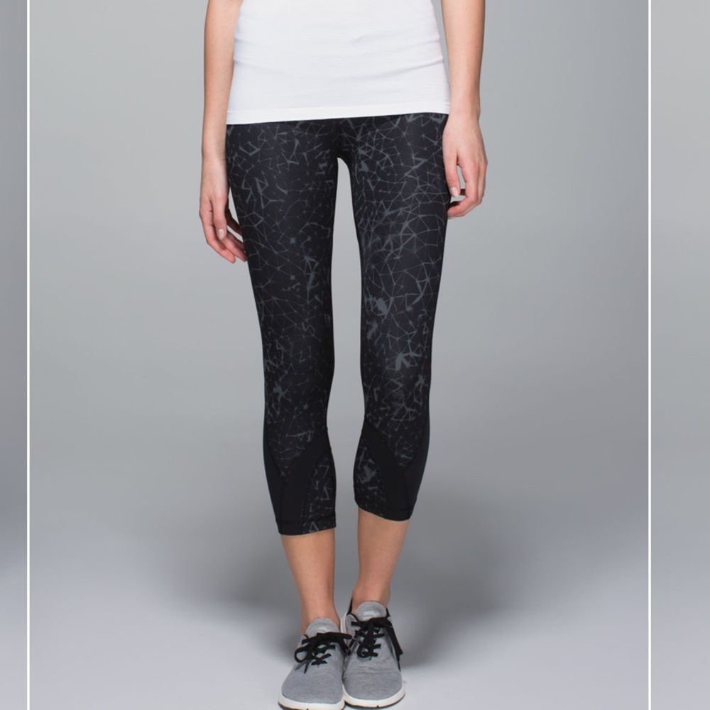 Lululemon Run Inspire 8 Crop II Full-On Luxtreme (Mesh) Star Crushed TIGHT
